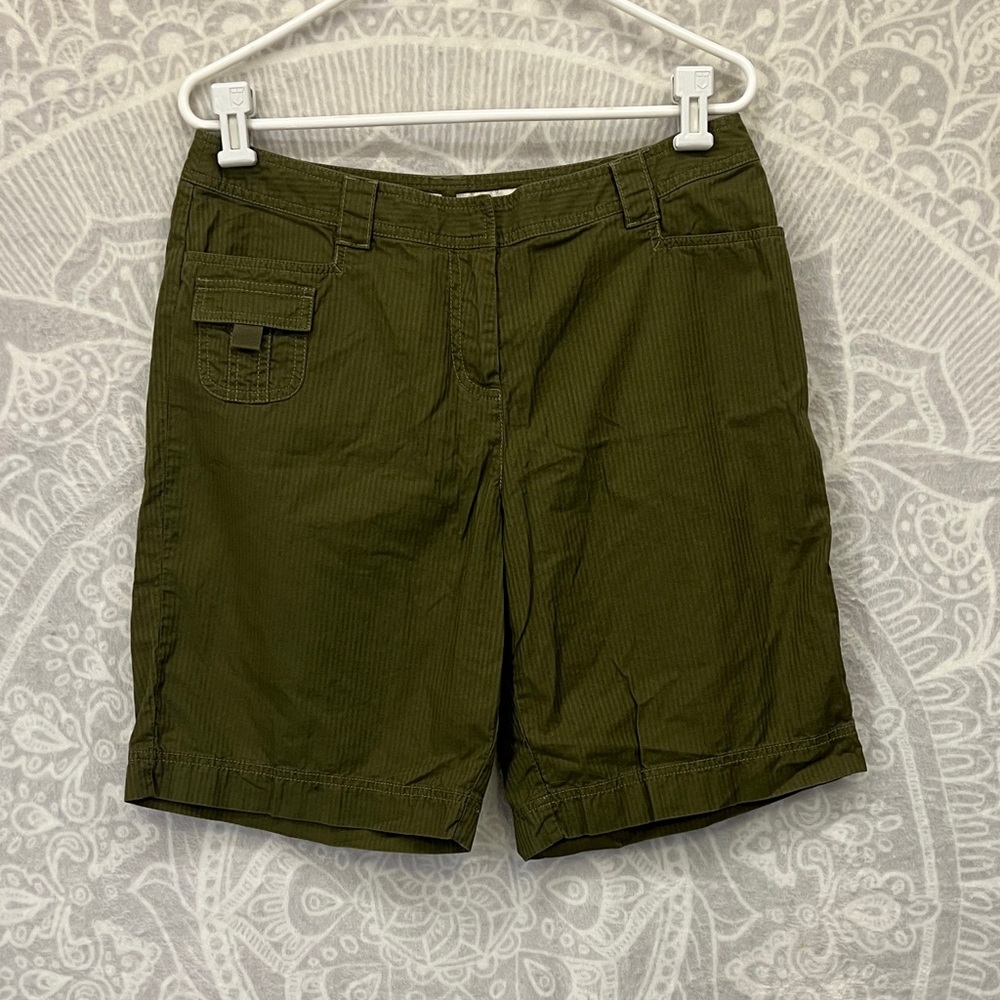 J Jill 12 Petite Olive Green Women's Shorts